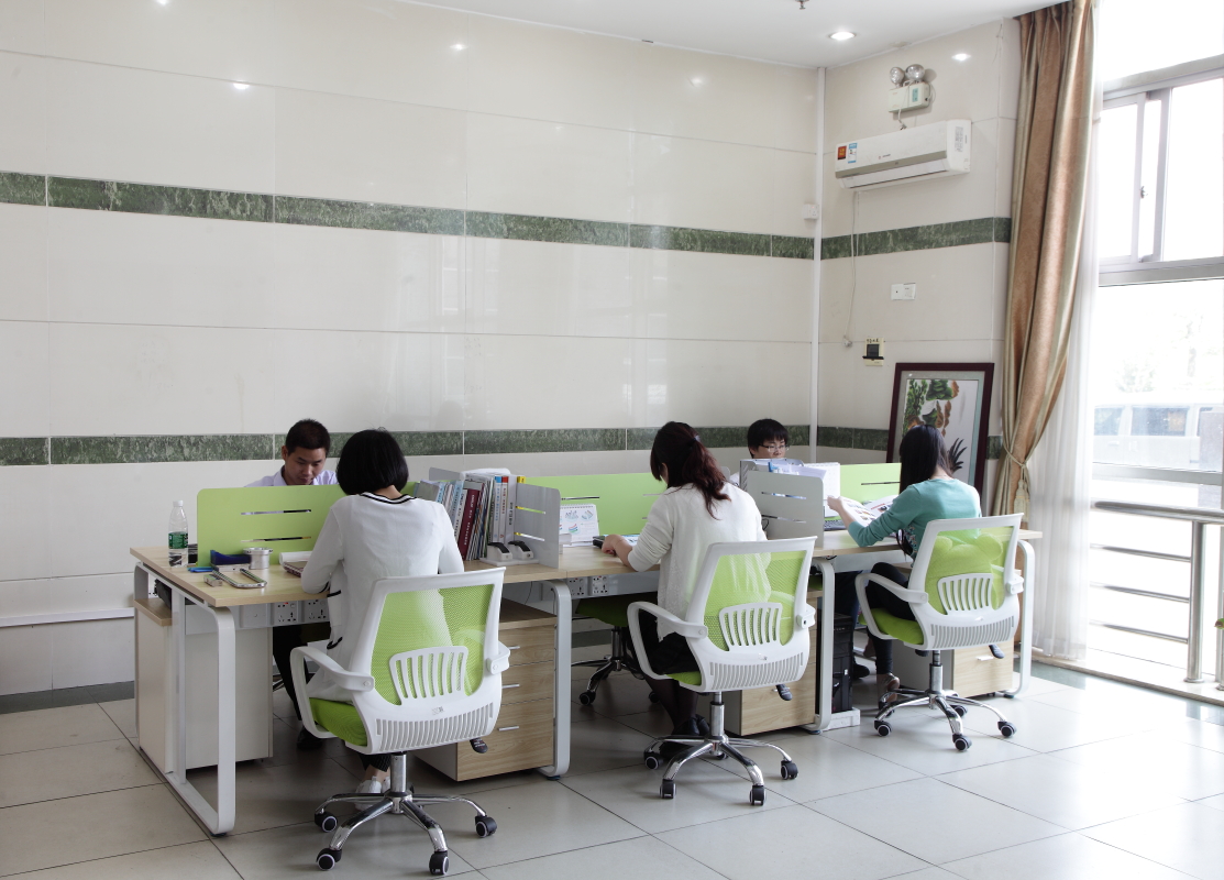 東莞貼標(biāo)機(jī)廠家德尚自動化貼標(biāo)機(jī)市場前景如何