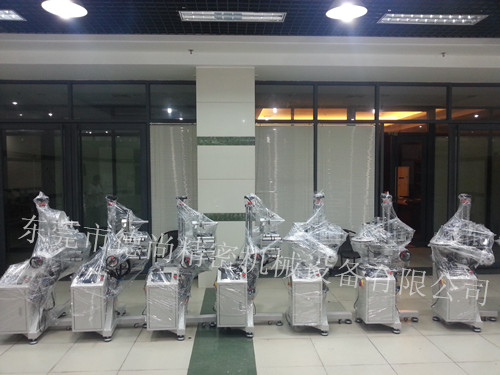 擺臂、側(cè)貼貼標(biāo)機(jī)成品展示圖.jpg